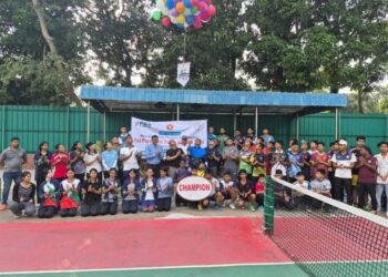 দেশে ১ম বারের মতো শুরু হলো যুব স্কোয়াশ