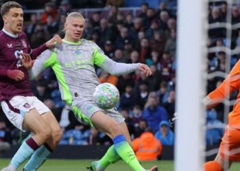 পয়েন্ট টেবিলের শীর্ষে ফিরেছে ম্যানচেস্টার সিটি