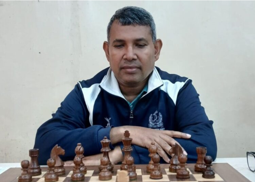 ফিদে মাস্টার খন্দকার আমিনুলের চমক