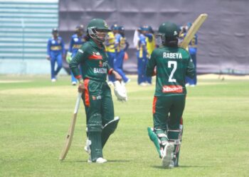 ব্যাটিং ব্যর্থতায় বাংলাদেশের হার