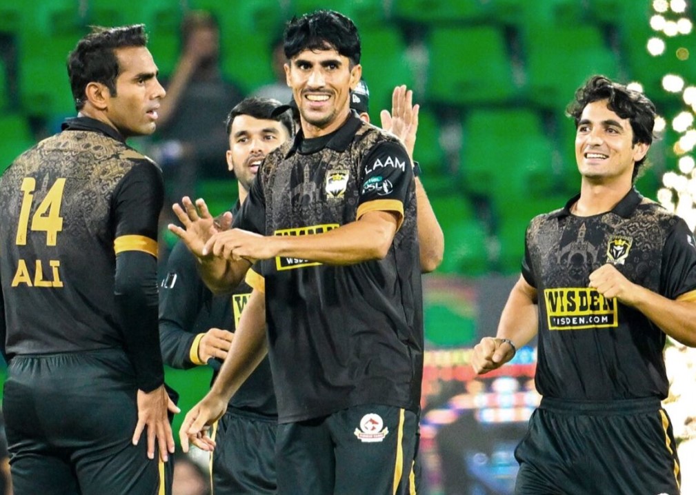 মুলতানকে হারিয়ে ফাইনালে ওঠার লড়াইয়ে হায়দরাবাদ