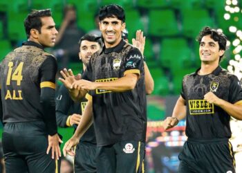 মুলতানকে হারিয়ে ফাইনালে ওঠার লড়াইয়ে হায়দরাবাদ