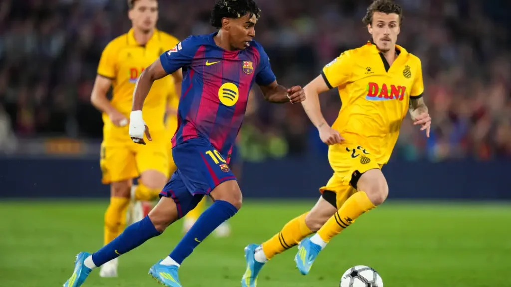 তোরেস ও ইয়ামাল নৈপুণ্যে শিরোপার আরও কাছে বার্সেলোনা