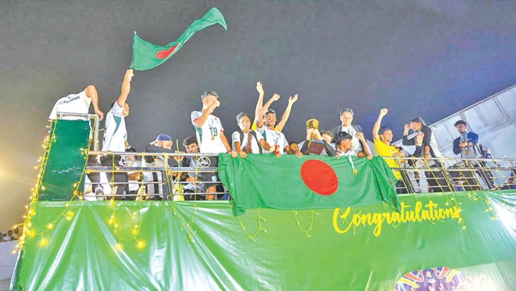রাতেই হাতিরঝিলে সংবর্ধনা পাচ্ছে সাফজয়ীরা