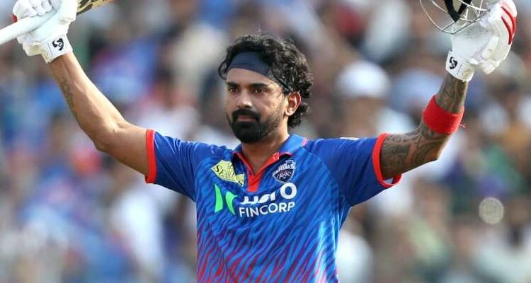 রানবন্যায় ভেসে গেল আইপিএলে সব রেকর্ড