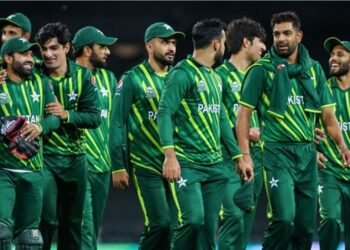 সামাজিক মাধ্যম ব্যবহারে ক্রিকেটারদেরকে শর্ত দিলো পিসিবি