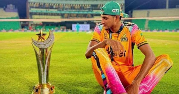 পিএসএলের ফাইনালে ঝড় তুলে কত টাকা পেলেন নাহিদ
