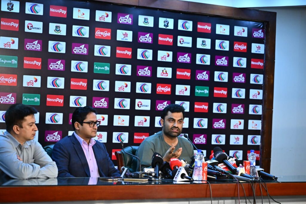পদত্যাগ না করেই তামিম নির্বাচন করবেন