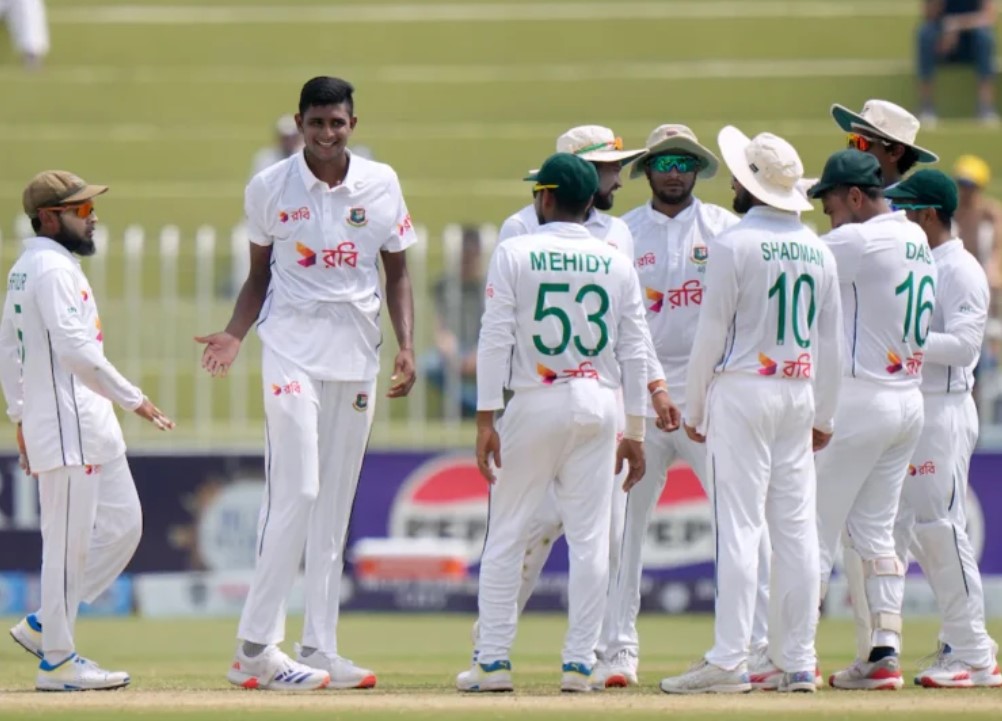 শিক্ষার্থীরা বিনামূল্যে দেখবে বাংলাদেশ-পাকিস্তান টেস্ট