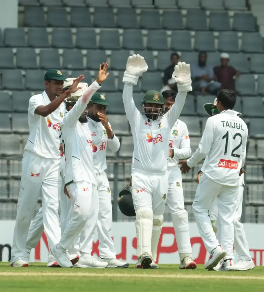 জয়ের সুবাস পাচ্ছে বাংলাদেশ