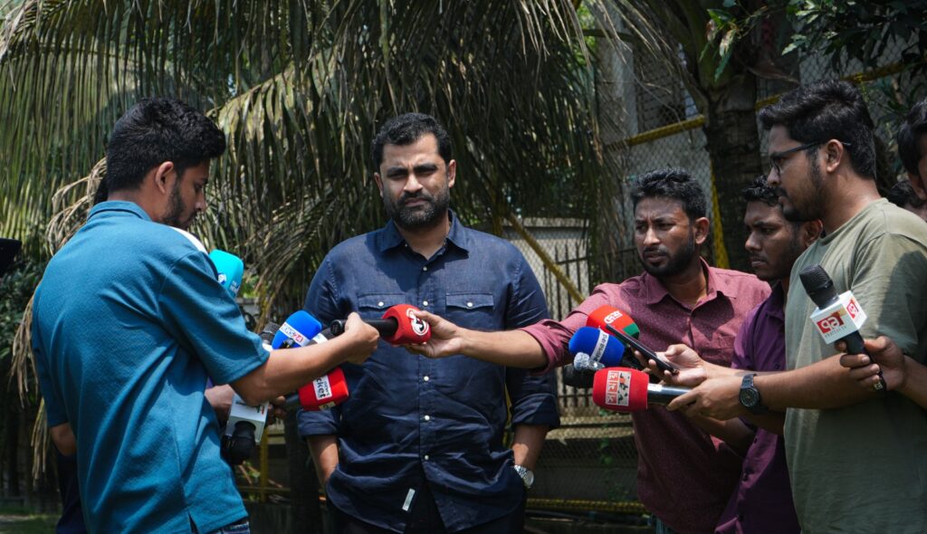 ক্লিনারদের টাকা হরিলুট, ফাঁস করেন তামিম