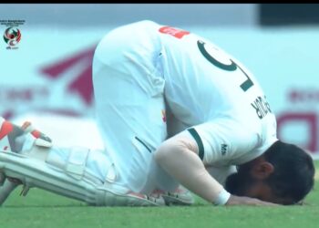 সিলেটে মুশফিকের ১৪তম সেঞ্চুরি
