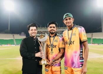 বাবরও নাহিদের মুখোমুখি হতে চাইবে না!