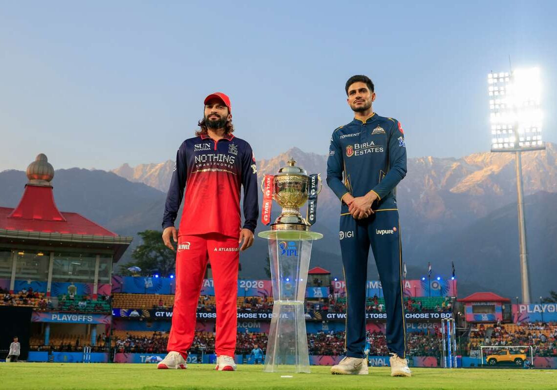 আইপিএলের শিরোপার লড়াইয়ে আজ মাঠে নামছে বেঙ্গালুরু ও গুজরাট