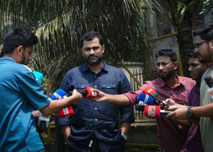 ক্লিনারদের টাকা হরিলুট-ফাঁস করেন তামিম