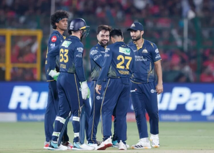 টানা চার জয়ে গুজরাট দ্বিতীয় স্থানে