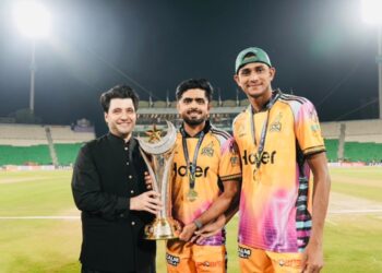 বাবরও নাহিদের মুখোমুখি হতে চাইবে না !