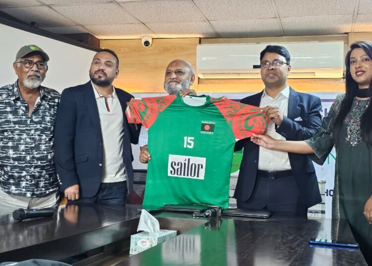 একের পর এক সাফল্যে ভাসছে বাংলাদেশ হকি ফেডারেশন। এবার ২৯ মে থেকে জাপানে শুরু হতে যাওয়া অনূর্ধ্ব-১৮ এশিয়া কাপ মিশন।