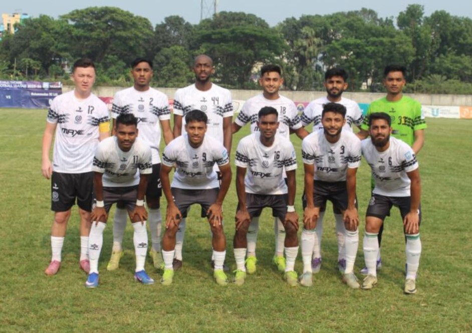 লিগের শীর্ষে বসুন্ধরা, জয়ের ধারায় মোহামেডান