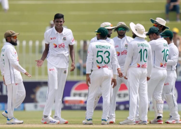 শিক্ষার্থীরা বিনামূল্যে দেখবে বাংলাদেশ-পাকিস্তান টেস্ট