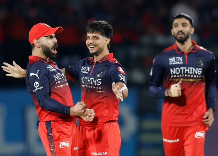 সবার আগে ফাইনালে উঠল বেঙ্গালুরু