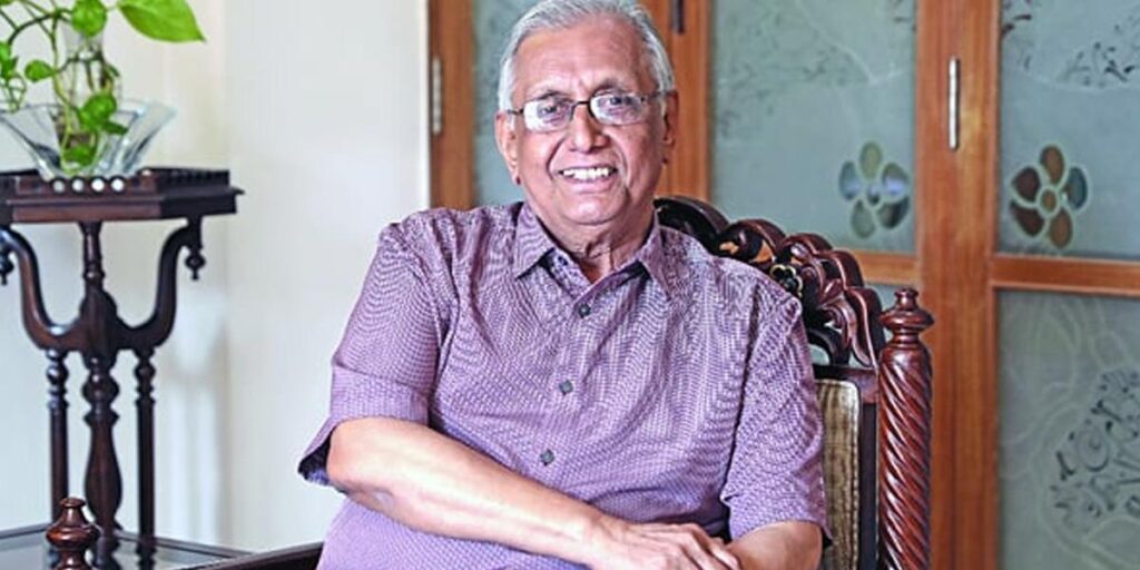 কিংবদন্তি ক্রীড়াবিদ আব্দুস সাদেক আর নেই