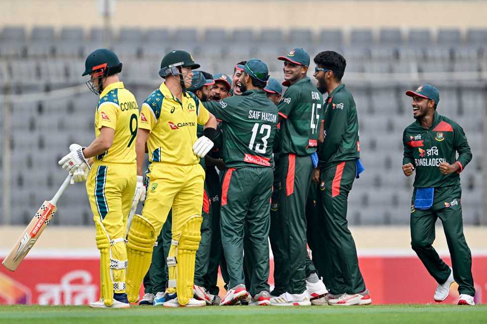 ঘরের মাঠে অস্ট্রেলিয়াকে হারিয়ে ইতিহাস লিখল বাংলাদেশ