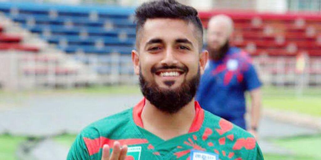 ফুটবল দলের খেলোয়াড় রহমত মিয়ার বিরুদ্ধে তার প্রথম স্ত্রী, শাশুড়ি ও স্বজনদের মারধর এবং বাড়িতে অবরুদ্ধ করে রাখার গুরুতর অভিযোগ উঠেছে।