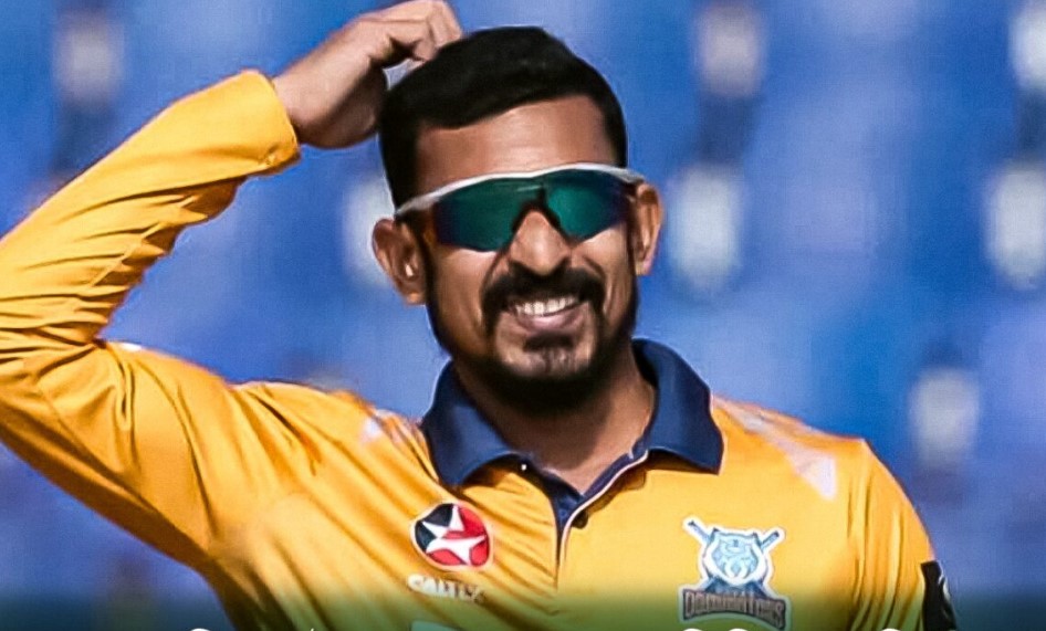ক্রিকেটে নিষিদ্ধ হলেন নাসির