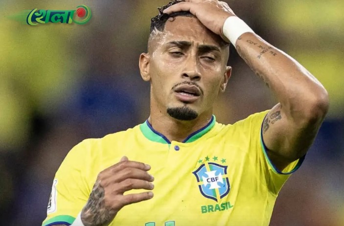 ১২ মিনিটে ব্রাজিলের অফসাইডে রাফিনিয়ার গোল বাতিল