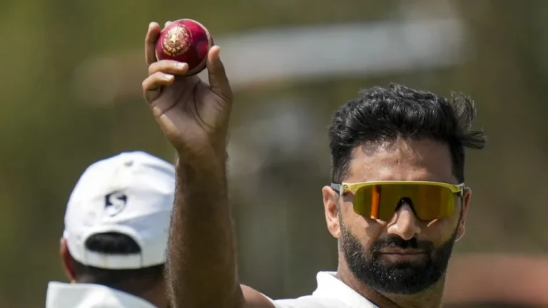 কাশ্মীরি পেসারকে নিয়ে ভারতের টেস্ট দল ঘোষণা