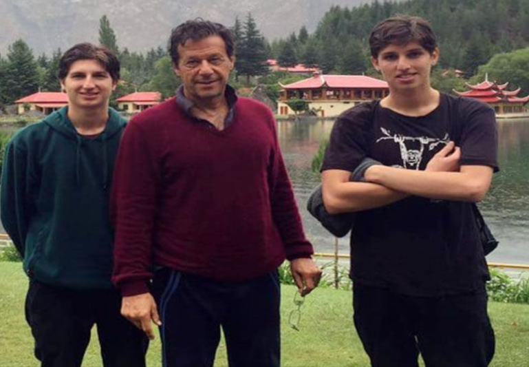 ‘ওরা বাবাকে জেলের ভেতরই মেরে ফেলতে চায়’-শঙ্কায় ইমরান খানের ছেলেরা