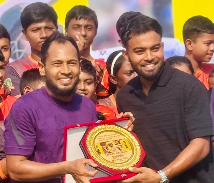 হৃদয়কে মুশফিকের বিকল্প হিসেবে দেখছেন নান্নুও