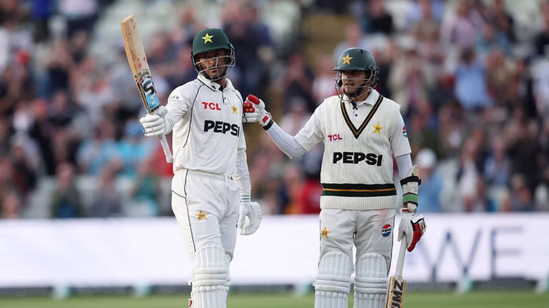 অভিষেকে ৯ ছক্কায় রাজাউল্লাহর রেকর্ড, ইংল্যান্ডের লক্ষ্য ১৩০