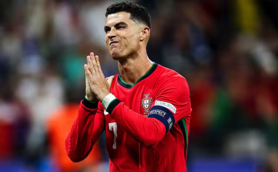 ক্যাম্প ছাড়ার শাস্তি পেতে যাচ্ছেন রোনালদো