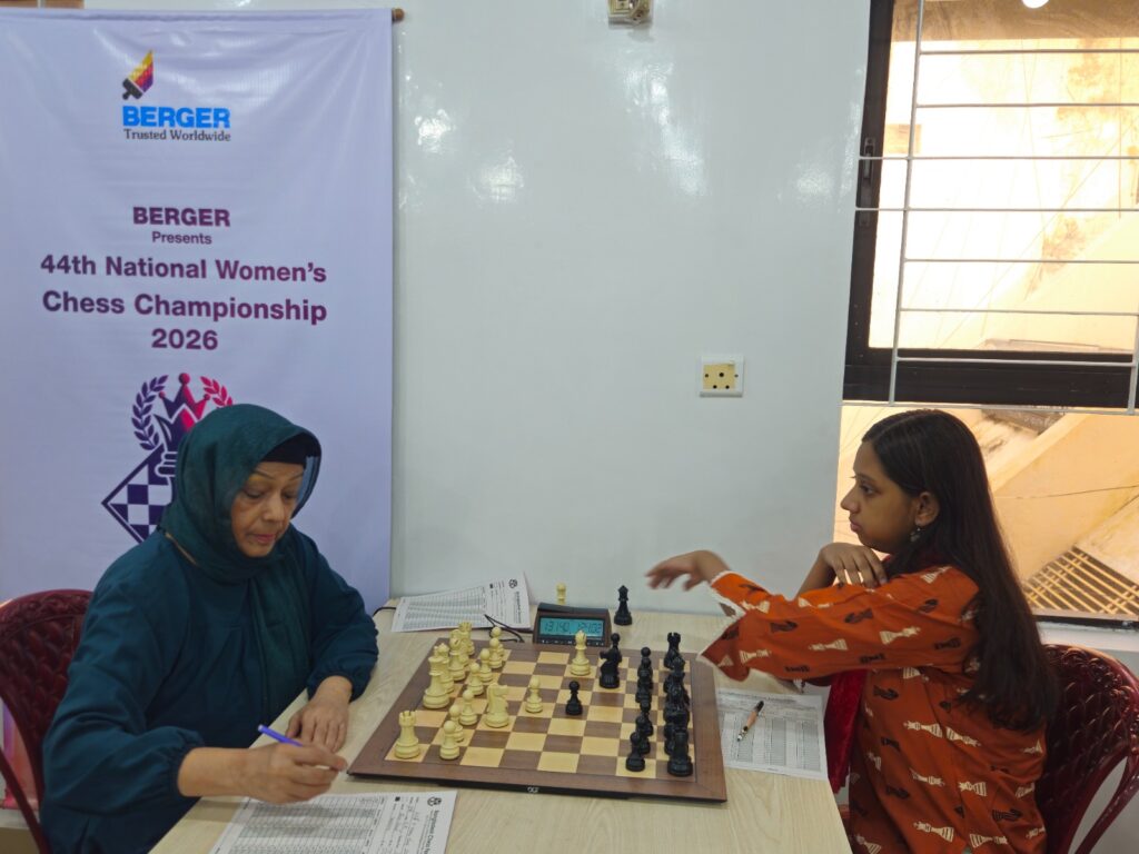 জাতীয় মহিলা ‘বি’ দাবায় চ্যাম্পিয়ন শারমীন সুলতানা শিরিন